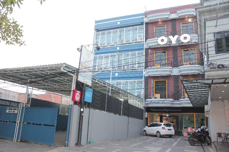 Oyo 119 Belvena Hotel Jakarta Buitenkant foto